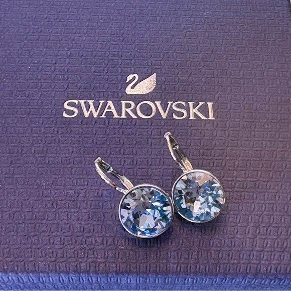 Authentic Swarovski MINI Bella Blue Crystal Bezel Rhodium Lever Back Earrings - Picture 4 of 16
